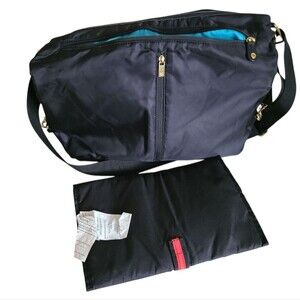 skip hop versa expandable diaper bag with adjustable shoulder strap black